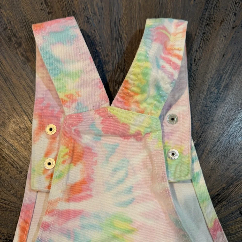 The‎ Children’s Place Tie-Dye Short Overalls – Size 5